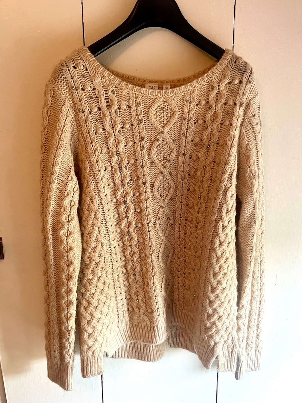 GAP Cream Cable Knit Scoop Neck Sweater